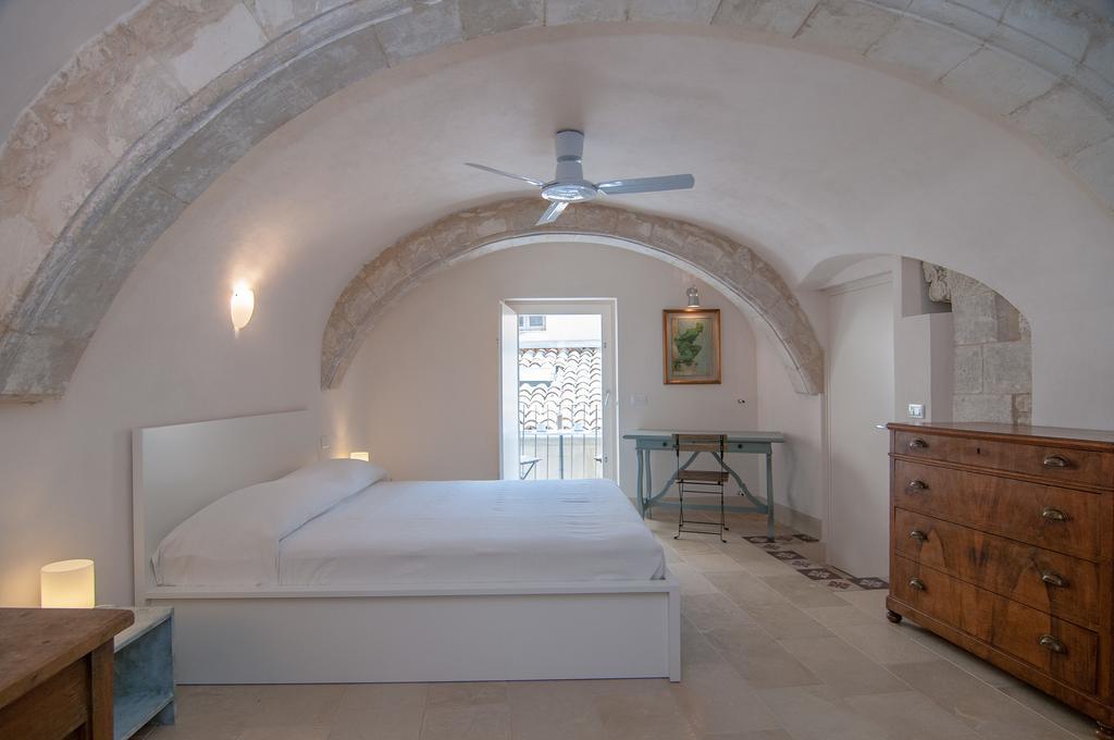 Palazzo Degli Olivi Apartment Modica Room photo